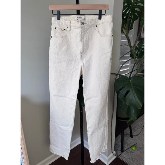 Abercrombie & Fitch Ultra High Rise 90s Straight Jean Stone - Picture 2 of 6